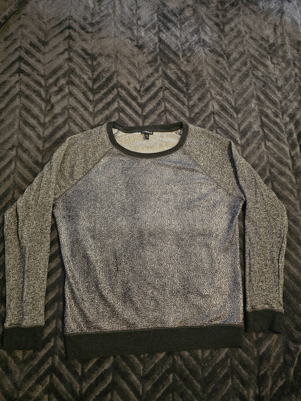 ✨ Express Metallic Silver & Black Long Sleeve – NWOT Women’s L